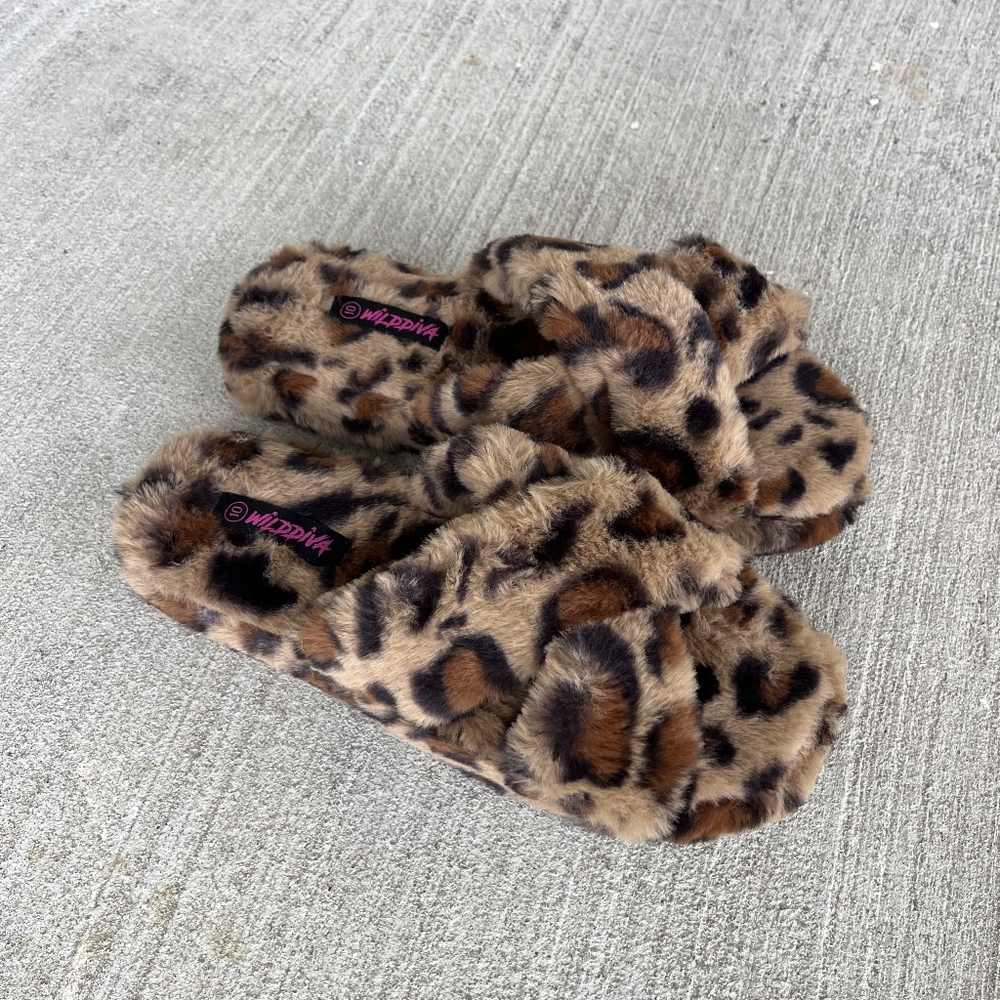 Slippers - Picture 2 of 2